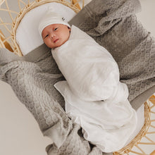 Load image into Gallery viewer, Muslin Wrap - White