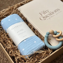 Load image into Gallery viewer, Gift Box - 18 Years of Cuddles - Organic Boys Deluxe