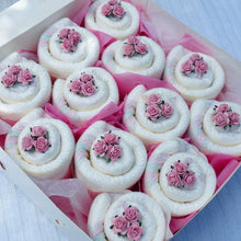 Load image into Gallery viewer, Gift Box - Cupcakes